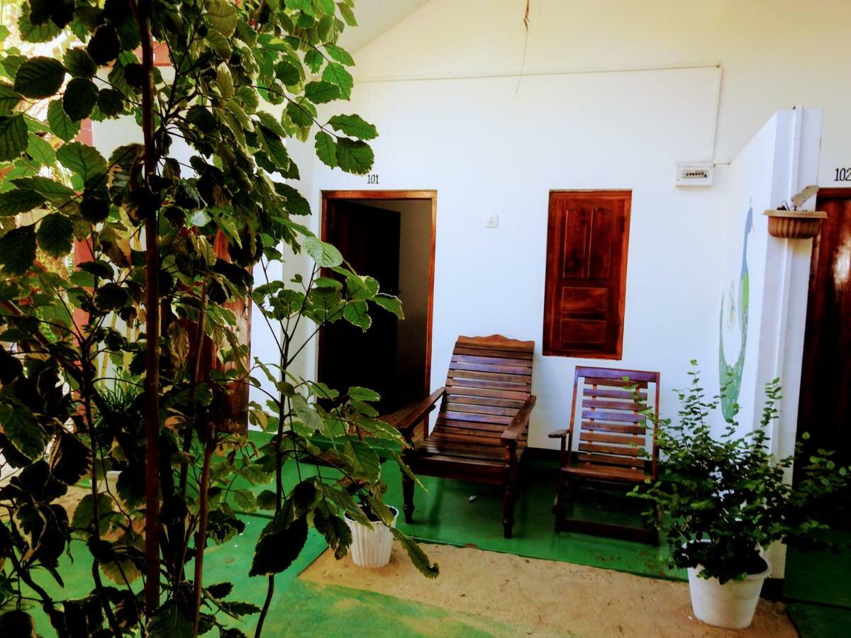 Cresent Bay Beach Hotel Arugam Bay Exterior photo